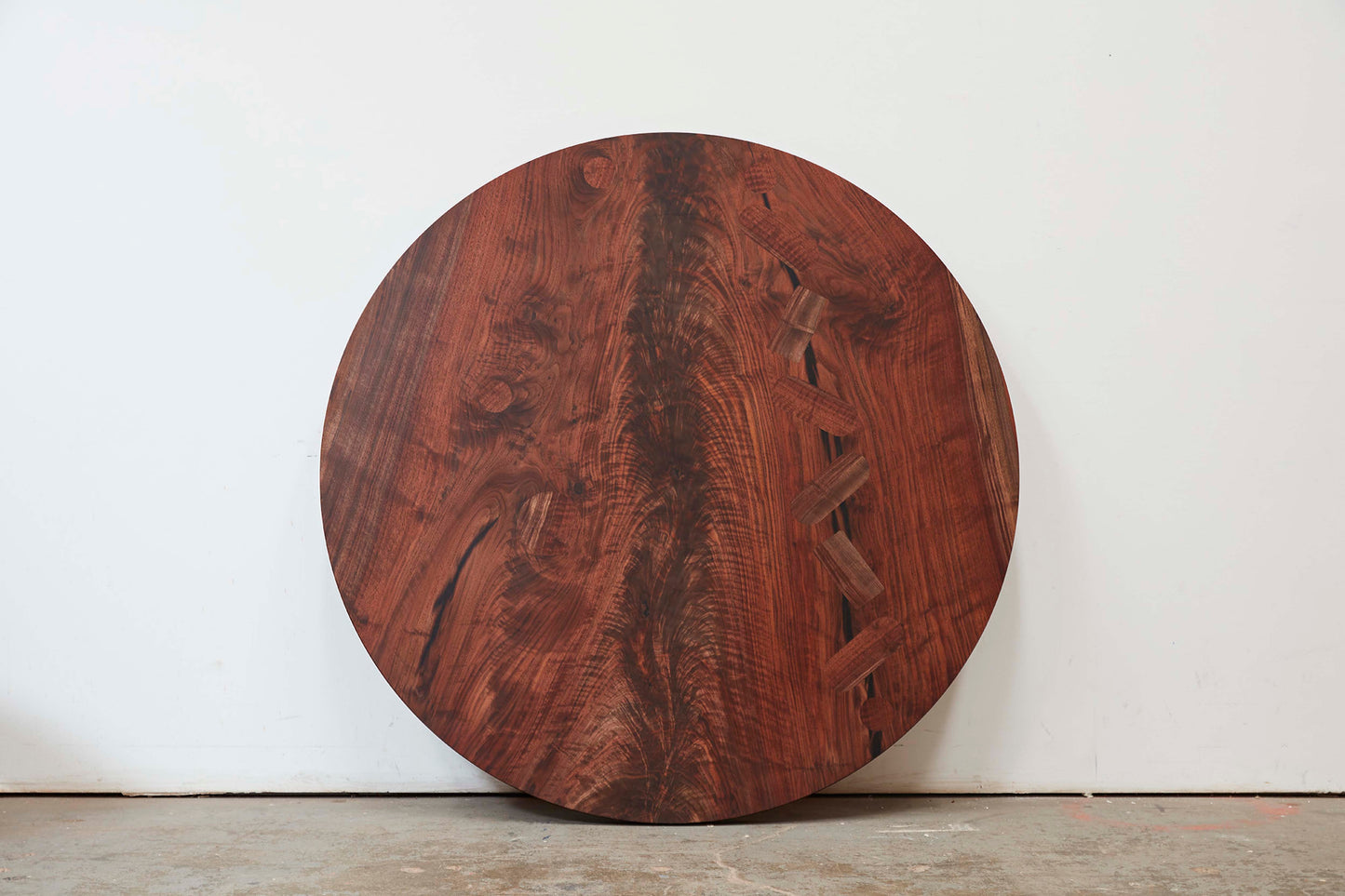 Claro Walnut dining table (Garden Place)